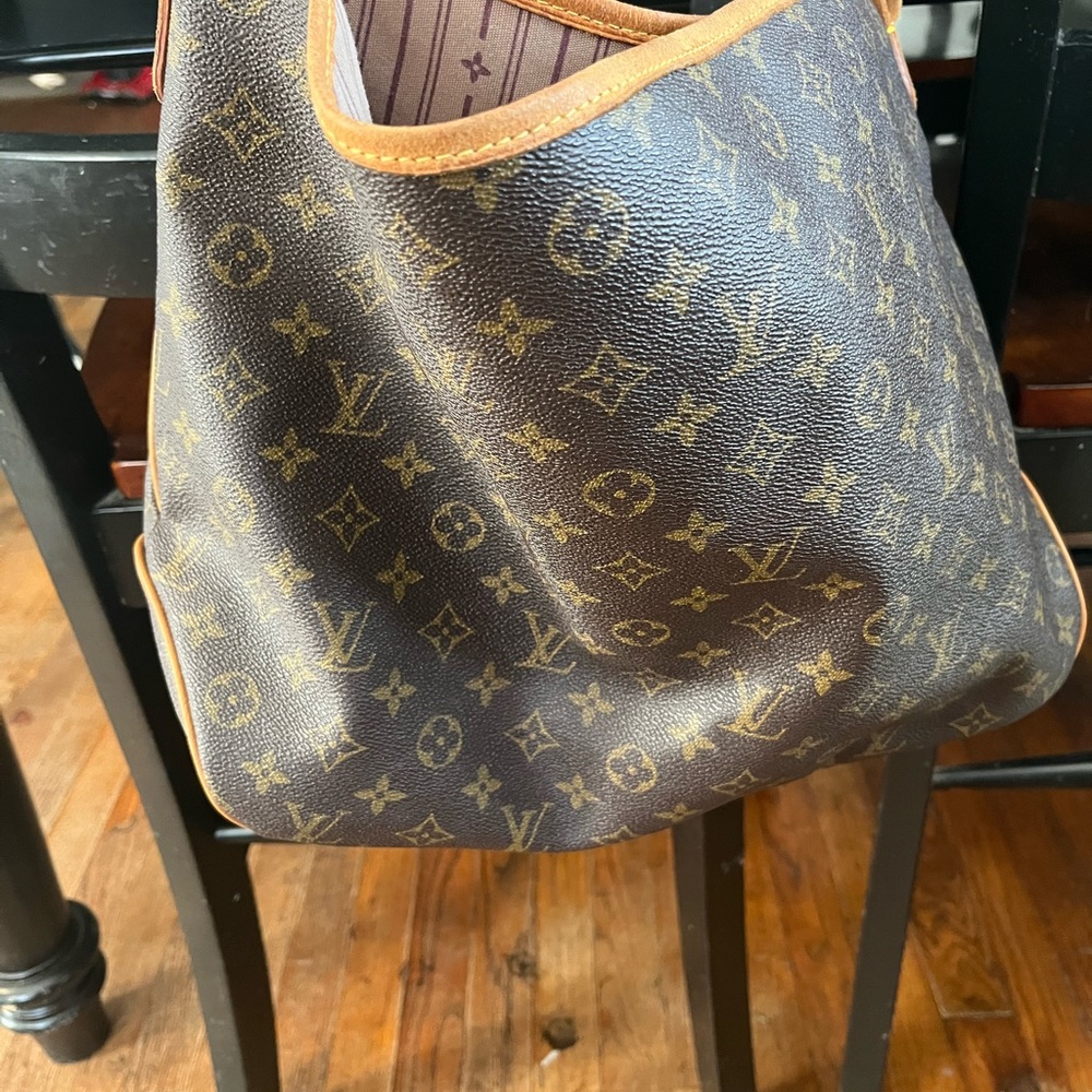 Louis Vuitton shoulder bag